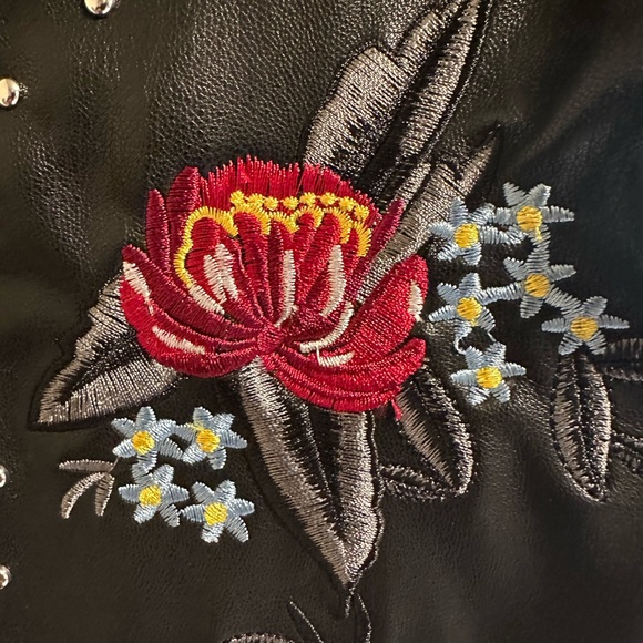 Dex clothing vegan leather dress NWT. Spaghetti straps embroidery, lace top. - Picture 5 of 6